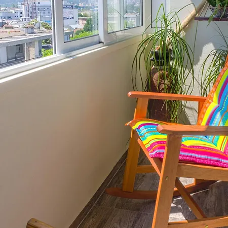 شقة Train Station Flat With Port View